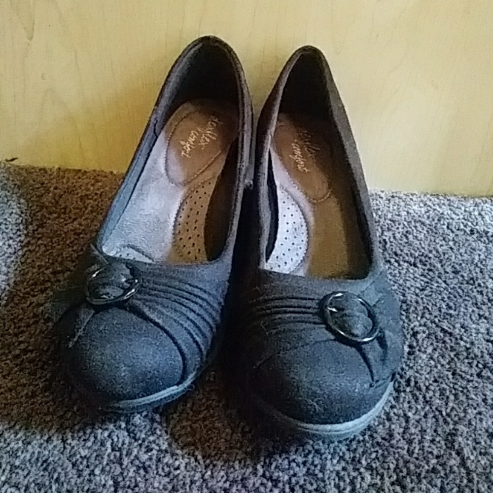 Black Wedges